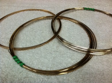14K Gold Oval Wire